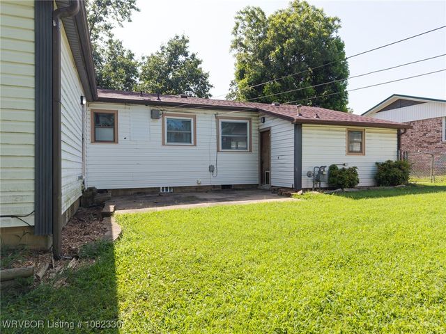 4815 S 32nd Street, Fort Smith, AR 72903