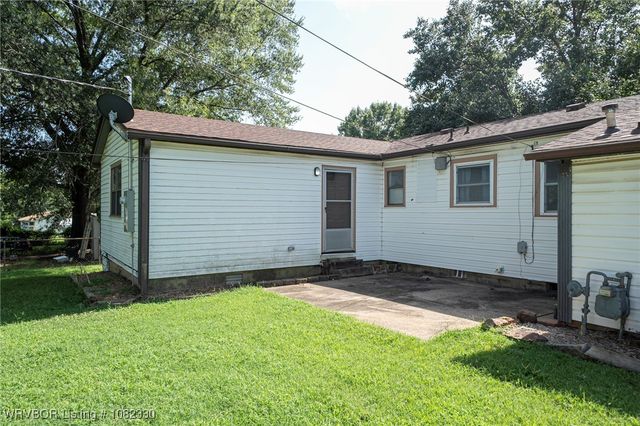 4815 S 32nd Street, Fort Smith, AR 72903