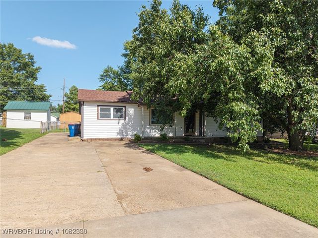 4815 S 32nd Street, Fort Smith, AR 72903