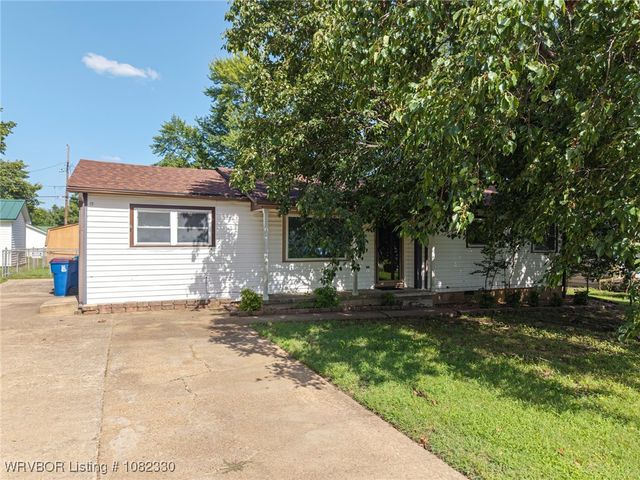 4815 S 32nd Street, Fort Smith, AR 72903