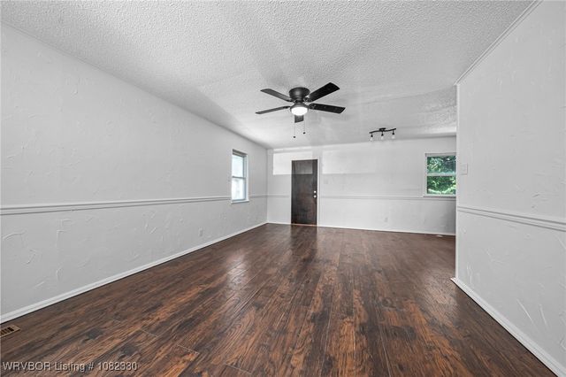 4815 S 32nd Street, Fort Smith, AR 72903