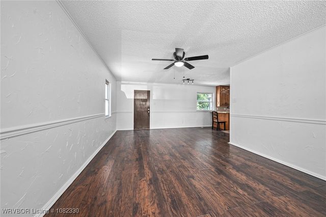 4815 S 32nd Street, Fort Smith, AR 72903