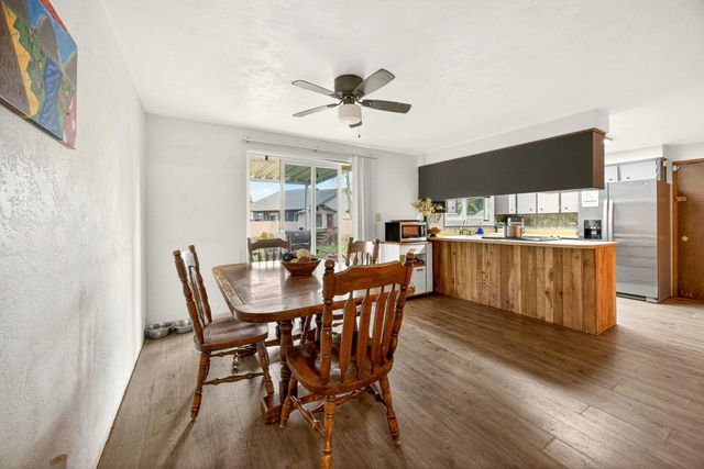 2175 Delta Waters Road, Medford, OR 97504