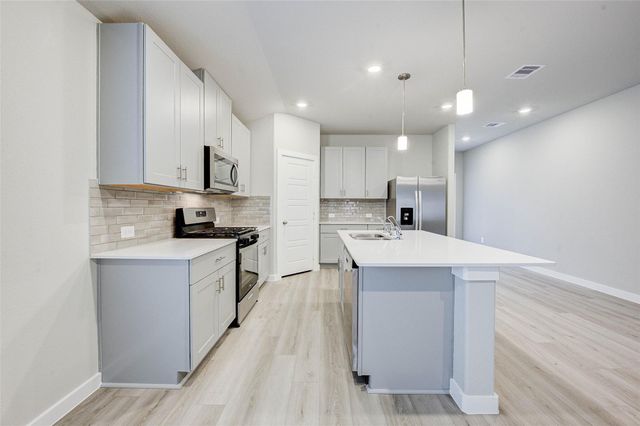 1575 King Ranch Road, Conroe, TX 77301