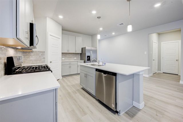 1575 King Ranch Road, Conroe, TX 77301