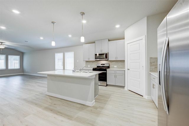 1575 King Ranch Road, Conroe, TX 77301