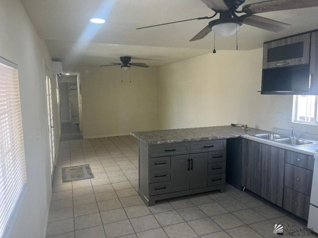 1065 S Dora Ave, Yuma, AZ 85364