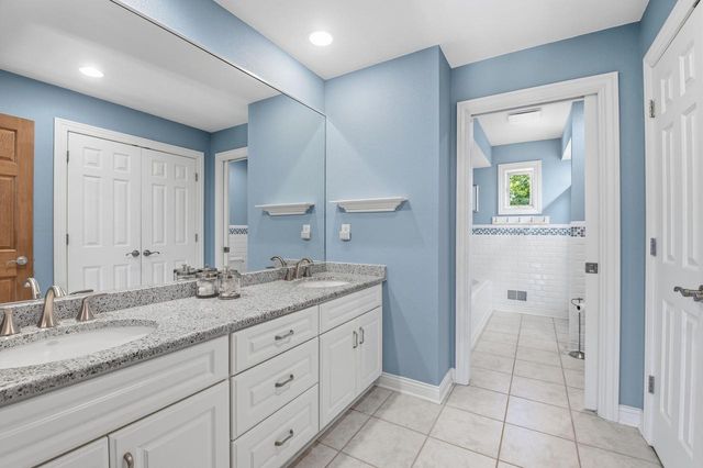 N41W28088 Glacier ROAD, Pewaukee, WI 53072