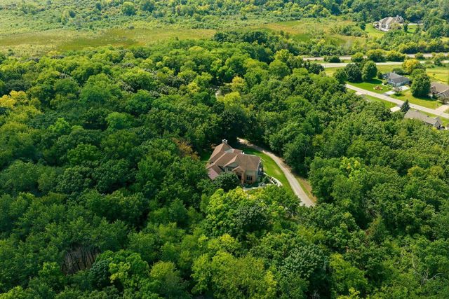 N41W28088 Glacier ROAD, Pewaukee, WI 53072