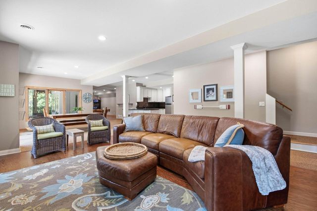 N41W28088 Glacier ROAD, Pewaukee, WI 53072