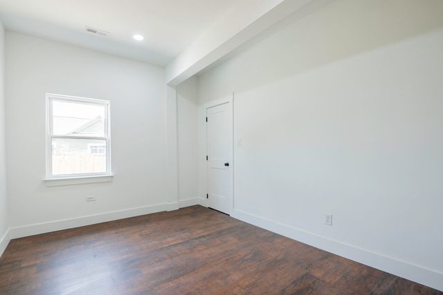 2708 N Chamberlain Avenue, Chattanooga, TN 37406
