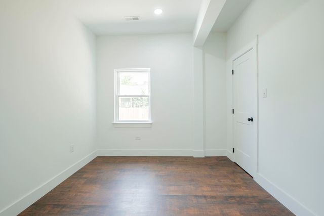 2708 N Chamberlain Avenue, Chattanooga, TN 37406