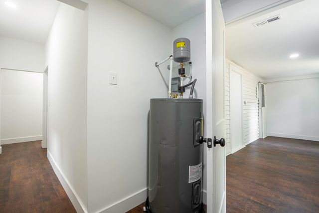 2708 N Chamberlain Avenue, Chattanooga, TN 37406