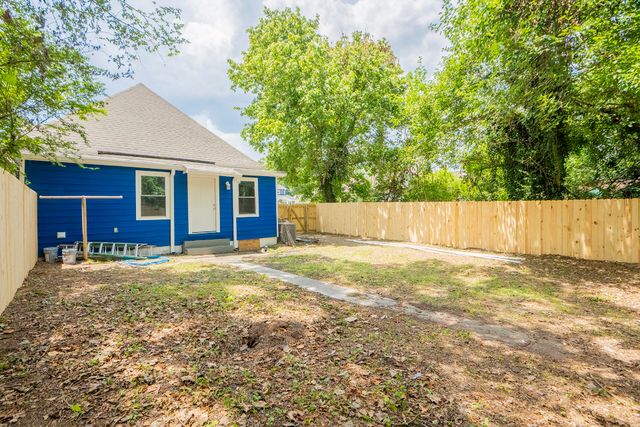 2708 N Chamberlain Avenue, Chattanooga, TN 37406