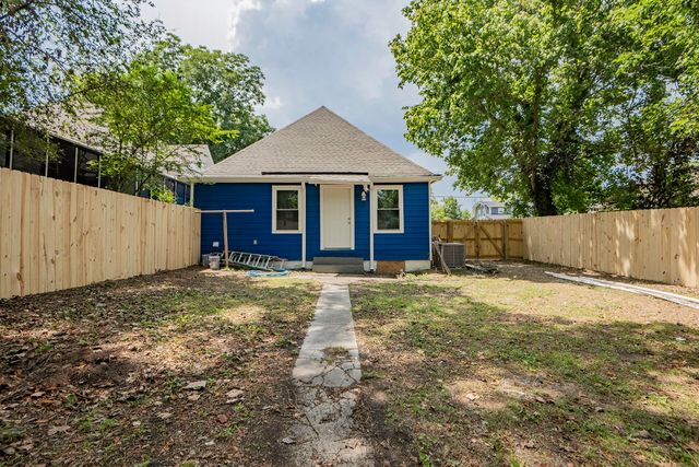 2708 N Chamberlain Avenue, Chattanooga, TN 37406