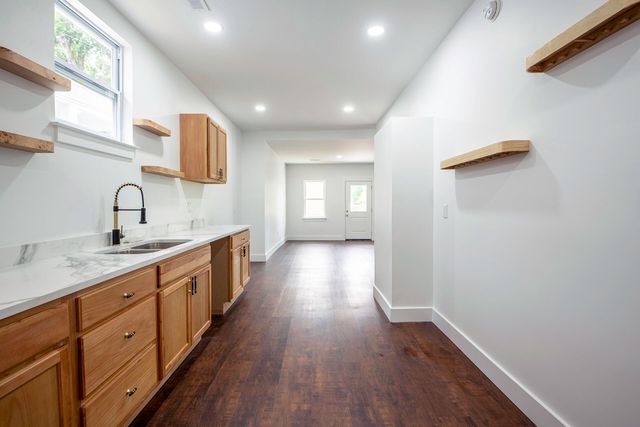 2708 N Chamberlain Avenue, Chattanooga, TN 37406