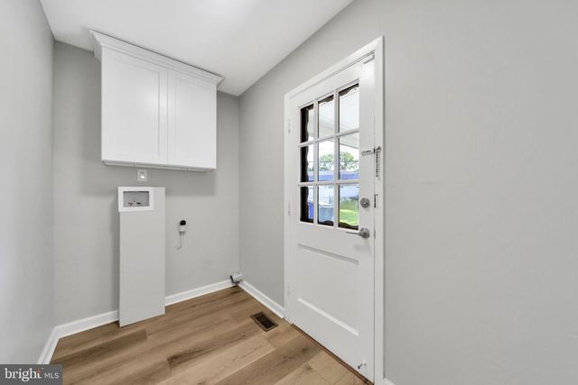 18 EDEN ROCK LN, Willingborough, NJ 08046