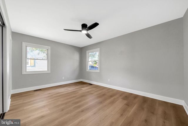 18 EDEN ROCK LN, Willingborough, NJ 08046