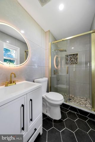18 EDEN ROCK LN, Willingborough, NJ 08046