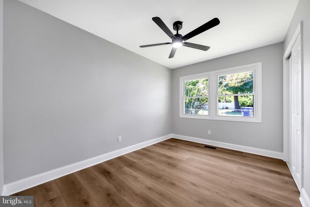 18 EDEN ROCK LN, Willingborough, NJ 08046