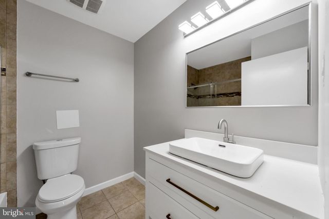 18 EDEN ROCK LN, Willingborough, NJ 08046