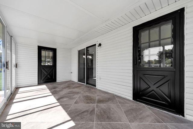 18 EDEN ROCK LN, Willingborough, NJ 08046