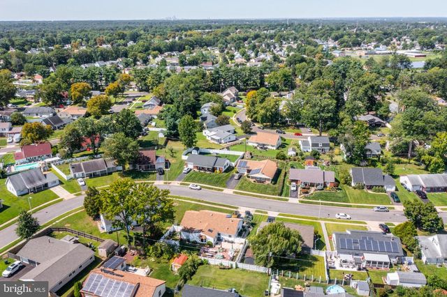 18 EDEN ROCK LN, Willingborough, NJ 08046