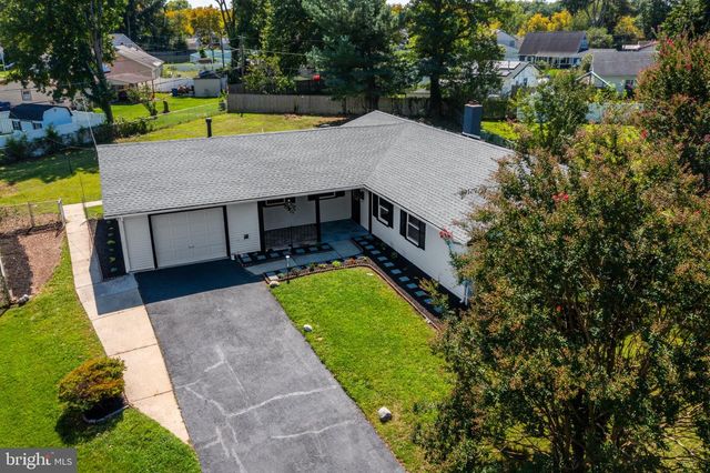 18 EDEN ROCK LN, Willingborough, NJ 08046