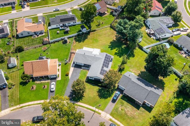 18 EDEN ROCK LN, Willingborough, NJ 08046