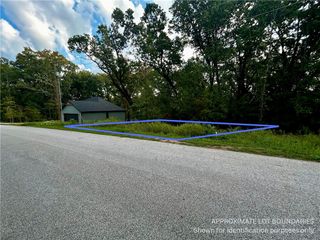 Taransay Drive, Bella Vista, AR 72715