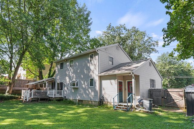 211 Hancock Rd, Pittsfield, MA 01201