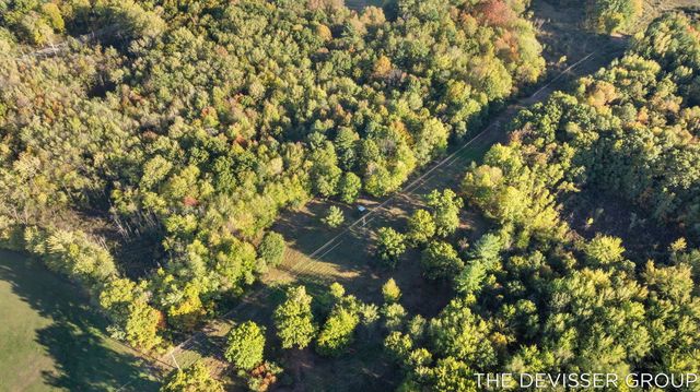 VL 34th, Allegan, MI 49010