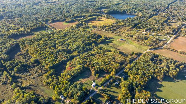 VL 34th, Allegan, MI 49010