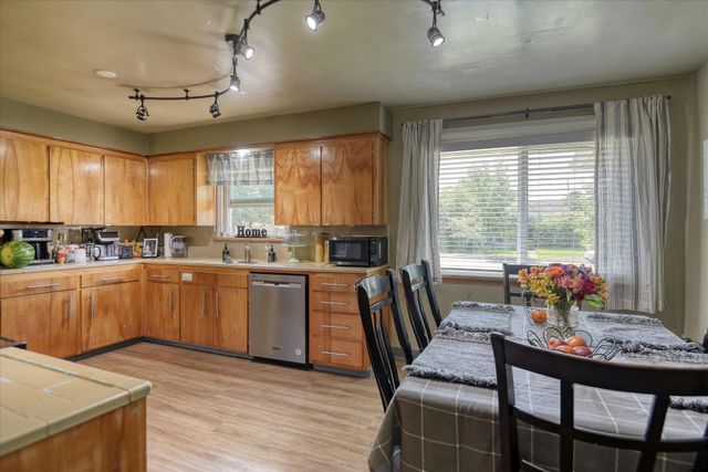 301 E Ermina Ave, Spokane, WA 99027