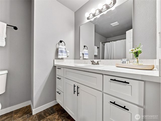 8925 Timber Loop SE, Olympia, WA 98513