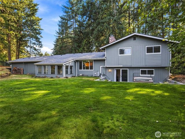 8925 Timber Loop SE, Olympia, WA 98513