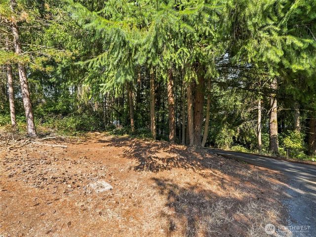 8925 Timber Loop SE, Olympia, WA 98513