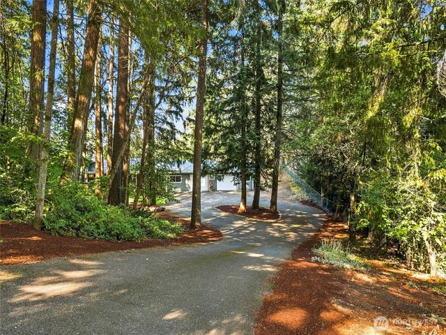 8925 Timber Loop SE, Olympia, WA 98513