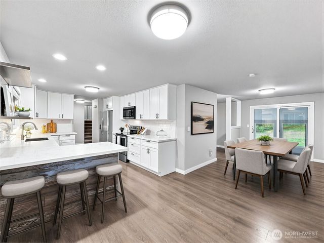 8925 Timber Loop SE, Olympia, WA 98513