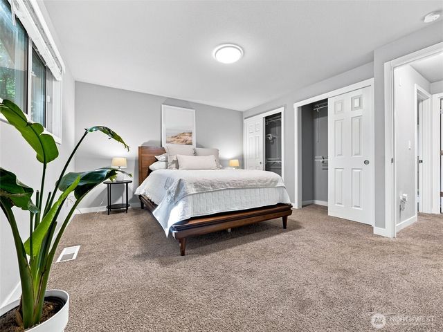 8925 Timber Loop SE, Olympia, WA 98513