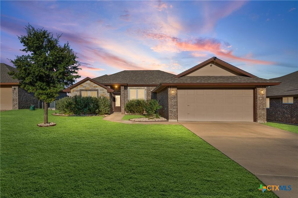 1905 Broken Shoe Trail, Temple, TX 76502