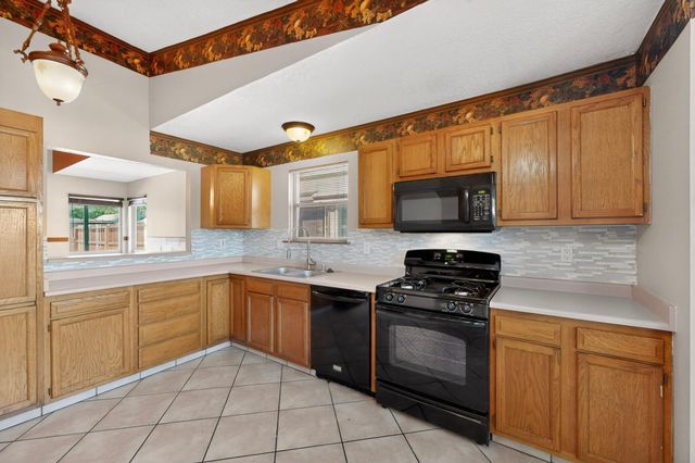 4604 Prairie View Road NW, Albuquerque, NM 87120