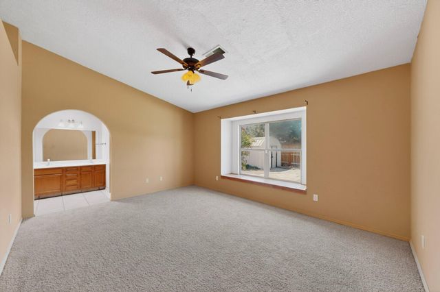 4604 Prairie View Road NW, Albuquerque, NM 87120