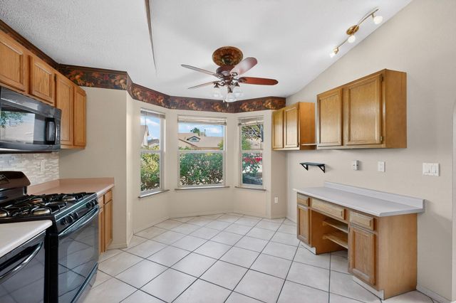 4604 Prairie View Road NW, Albuquerque, NM 87120