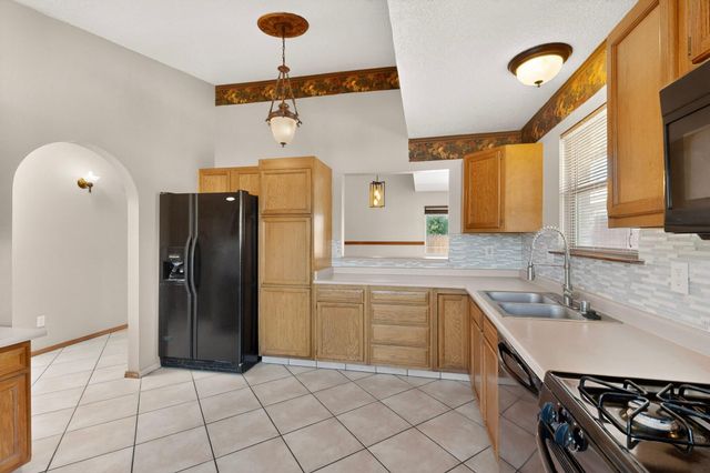 4604 Prairie View Road NW, Albuquerque, NM 87120
