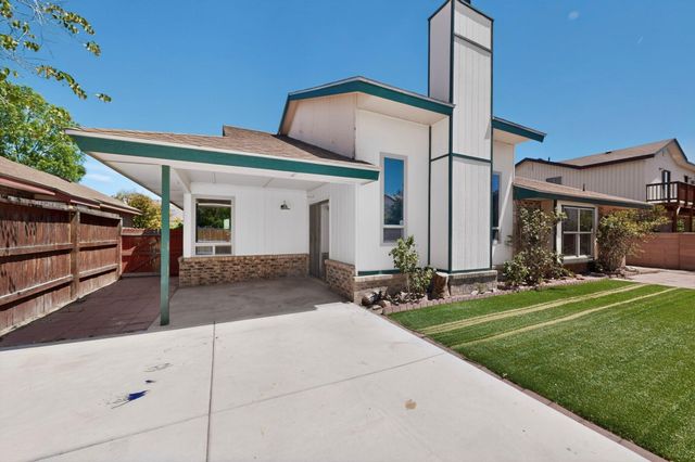 4604 Prairie View Road NW, Albuquerque, NM 87120
