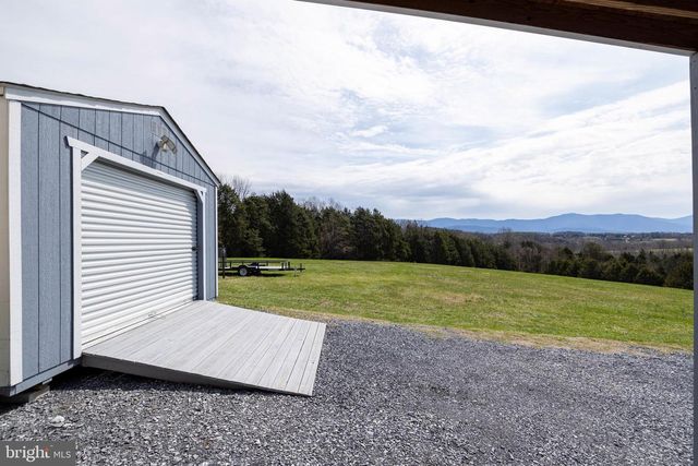 217 SILVER BELL LN, Luray, VA 22835