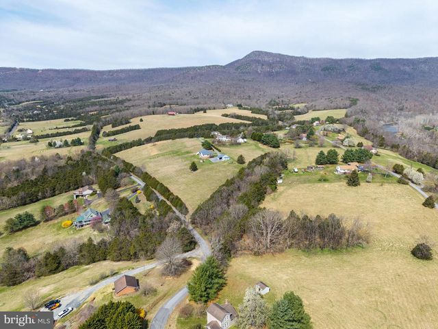 217 SILVER BELL LN, Luray, VA 22835