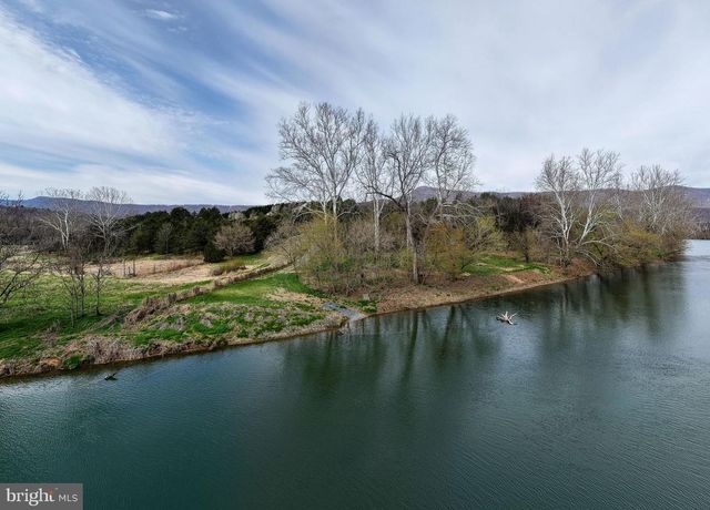 217 SILVER BELL LN, Luray, VA 22835