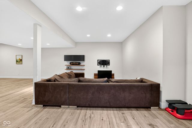 3820 Steeplechase Drive, Carmel, IN 46032